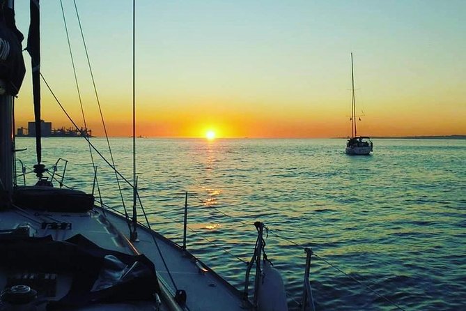Sunset Sailing Tour On The Tagus River - Why a sunset sail works so well in Lisbon