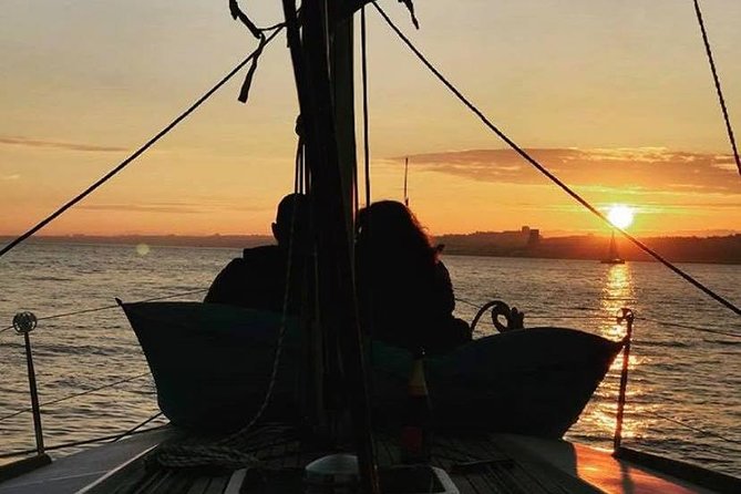 Sunset Sailing Tour On The Tagus River - Sailing past Praça do Comércio and the city center
