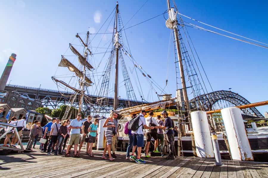 Sydney: Tall Ship Harbour Twilight Dinner Cruise - Southern Swan or Soren Larsen