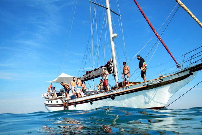 Tagus River - Private Tour on Vintage Sailboat - Almada and the south bank view