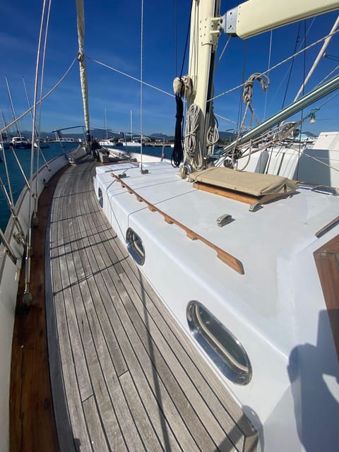 TAVOLARA TOUR WITH 15 METERS VINTAGE SAILBOAT WITH APERITIF - Molara Pools and snorkeling time