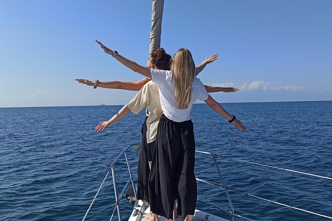 Thessaloniki: Half-Day Sailing Cruise to Shipwreck Bay - Reaching Navagio Beach and the 1970 shipwreck