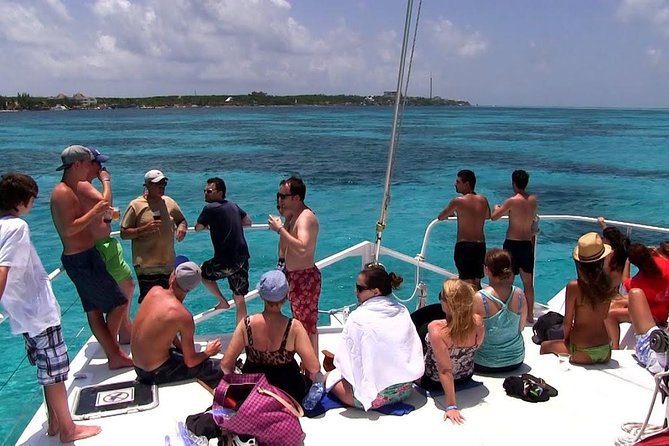 Top Sailing to Isla Mujeres with lunch and open bar from Cancun - The second water activity and the Spinnaker option