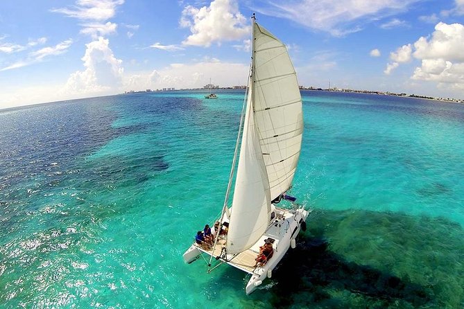 Top Sailing to Isla Mujeres with lunch and open bar from Cancun - What the $65 price really includes