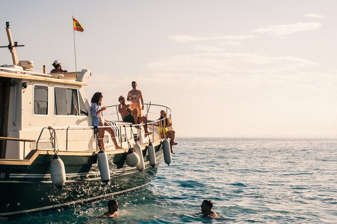 Traditional Boat Sailing Tour from Port of Palma - A Majorcan lunch on the boat