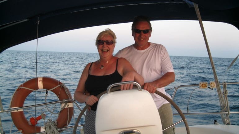 Two Hour Luxury Sailing Experience with Open Bar - Key points to know before booking