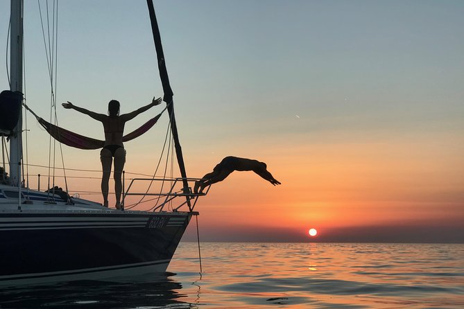 Unique Sailing Experience - Homemade tapas and local wine on board