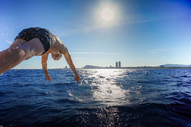Vermut & Sailing Experience Barcelona with Drinks and Snacks - Why a 90-minute sail works well in Barcelona