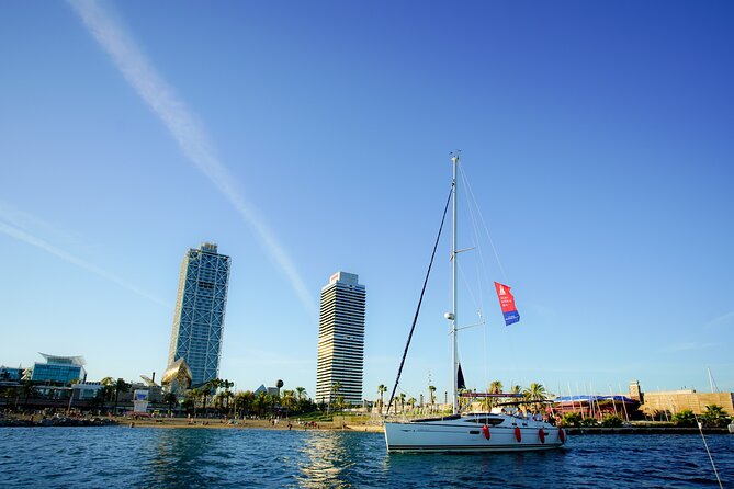 Vermut & Sailing Experience Barcelona with Drinks and Snacks - What the small group means for you