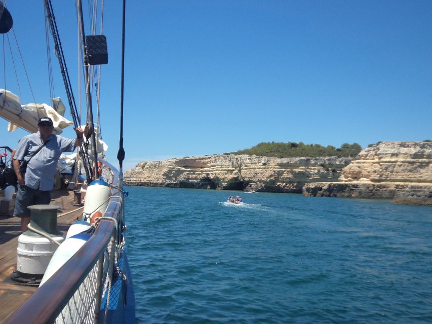 Vilamoura: Algarve Coast 3-Hour Sailing Cruise With Open Bar - What Makes This Cruise Worth Three Hours