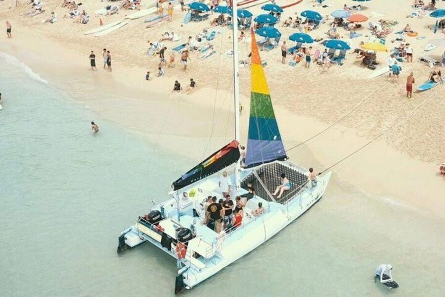 Waikiki Beach: Turtle Snorkeling and Sailing on Hāwea - Who should book this tour?