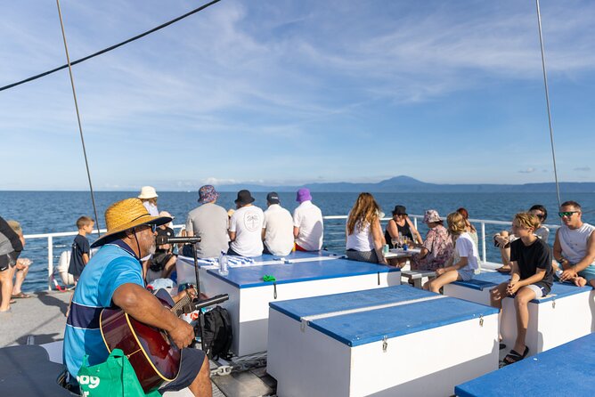Wavedancer Low Isles Great Barrier Reef Sailing Cruise - The marine biologist-led activities