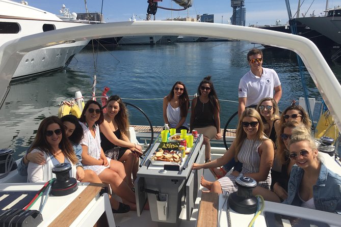 Wonderful 2 Hour Sailing trip including open bar and Pinchos - Why a private two-hour sail works well in Barcelona