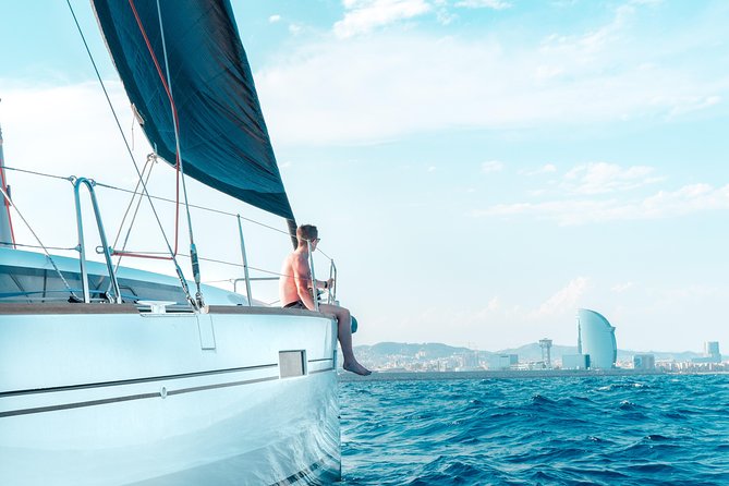 Wonderful 2 Hour Sailing trip including open bar and Pinchos - Pinchos, drinks, and the pace onboard