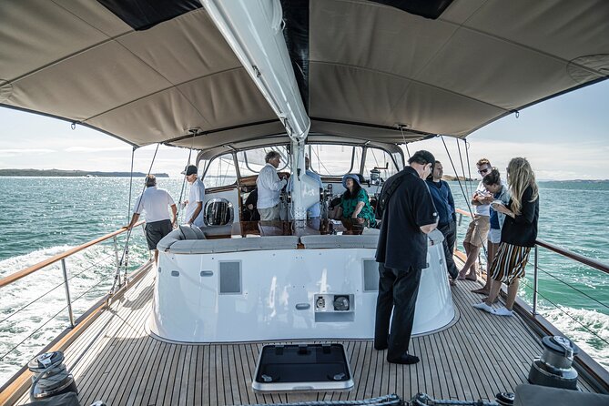 Yonder Star Sailing Yacht - Motuihe Island and the full-day sailing plan